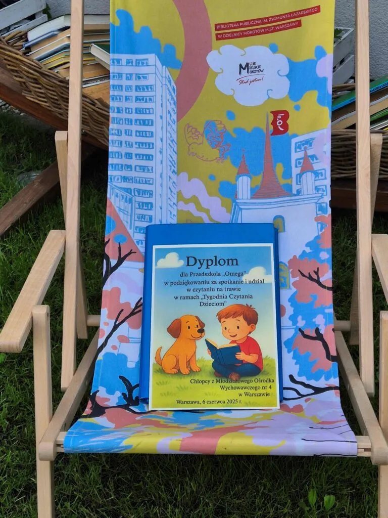 Czytanie na trawie