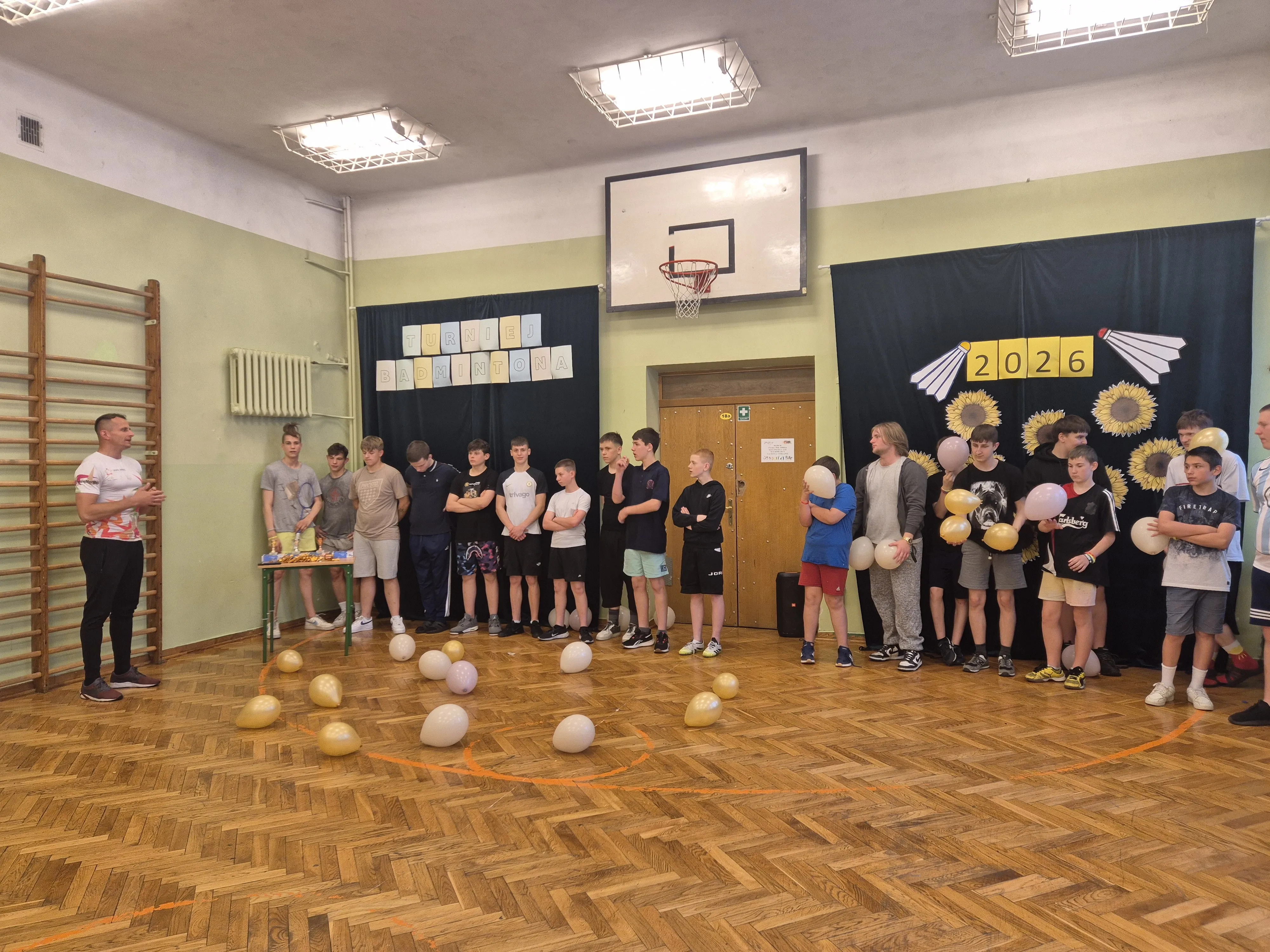 Badminton